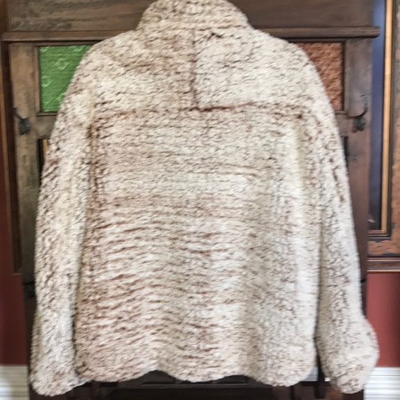 Altar’d State Brown Bear Women Large Pullover NWT - Picture 7 of 8